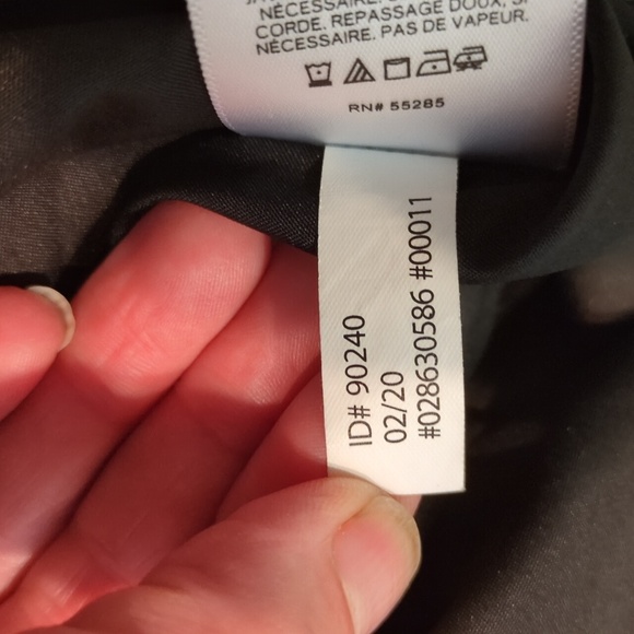 Express V-Neck Black White Geometric Dressy Fully Lined Tank Top Women's Large - Picture 13 of 16